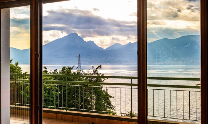 Brenzone sul Garda Villa | 🌟Villa al Salto🌟| Lake view villa with private pool. Pet friendly