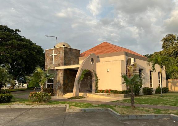 Machala Villa | VILLA AMOBLADA EN URBANIZACIÓN PRIVADA