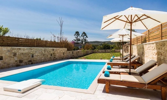 Aggeliana Villa | Villa Ani | Traditional Rustic Villa with Private Pool & BBQ