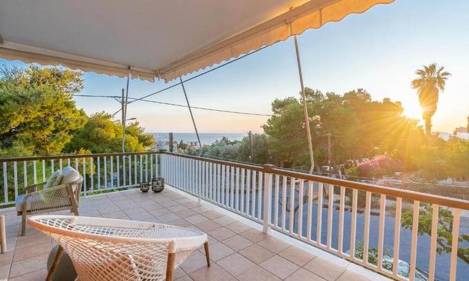 Saronida Villa | Villa Antiope Saronida