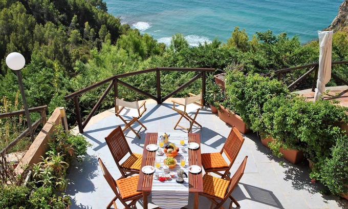 Sperlonga House | VILLA ARBOREA panoramic sea view for your holidays in Sperlonga