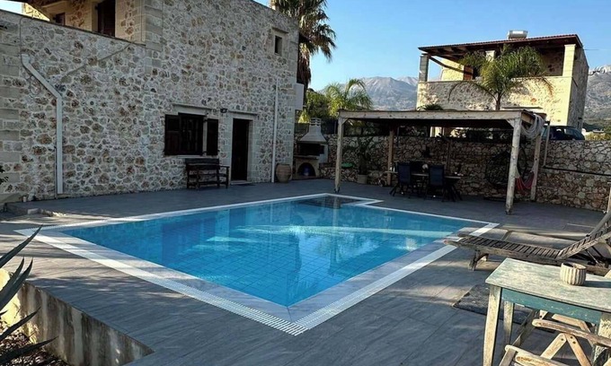 Makhairoi Villa | Villa Aris NEO Chorio Chania Kreta 3km van Strand , 20 km van Vliegveld