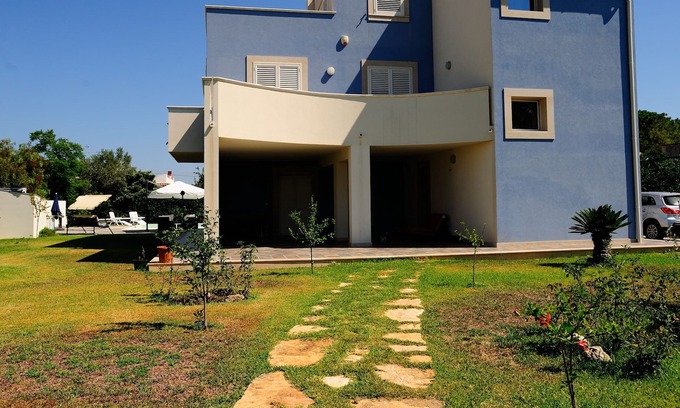 Arenella Apartment | Villa at 800 meters. from the sea with swimming pool, Arenella Siracusa, ground floor