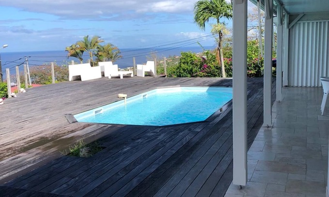 Schoelcher House | Villa Avec Piscine et vue Mer, à 5 Minutes de la Plage de Schoelcher