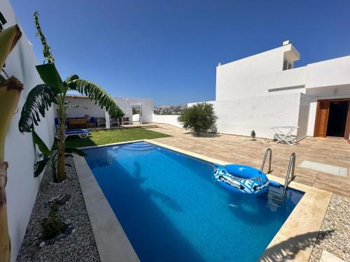 Aousja Villa | Villa avec terrasse S2 piscine jardin Rafraf