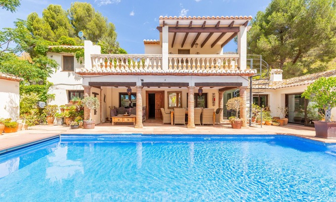 Jesus Pobre Villa | Villa 'Badowa' with Mountain View, Wi-Fi and Air Conditioning