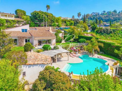 La Croix des Gardes Villa | Villa Bleu Rivage - Piscine Cannes Vue panoramique