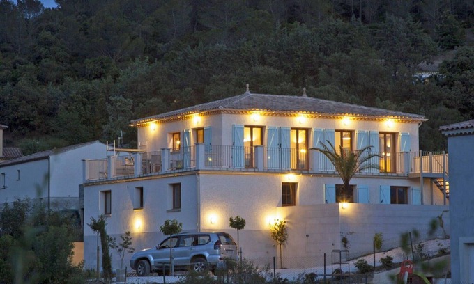 Roquebrun Villa | Villa Bonn Idée – Luxury villa with heated pool in Roquebrun