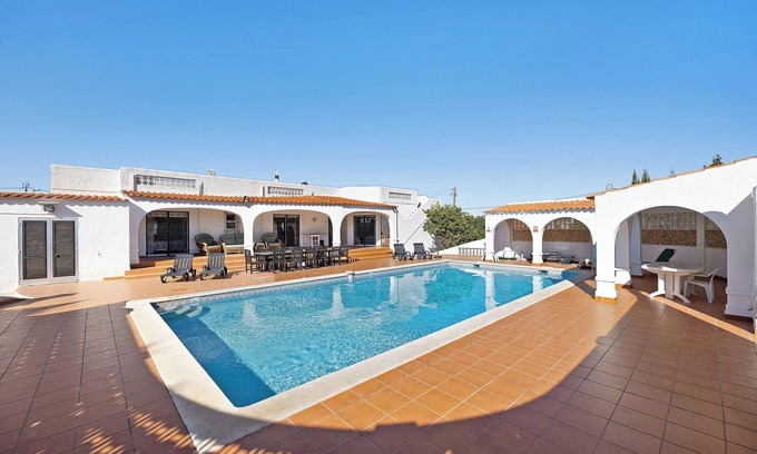 Vale de Centianes Villa | Villa Brisa do Mar with Sea View, Pool, Garden & Wi-Fi
