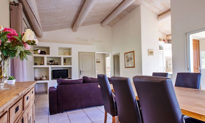 Saint-Maurice-dʼArdeche Villa | Villa Chenin - private terrace and garden