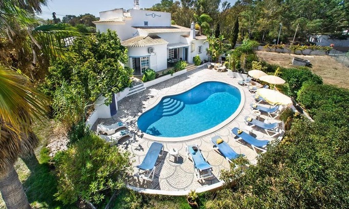 Salgados Villa | Villa Cabrita, Superb location, large villa, walk to restaurants, supermarkets beach