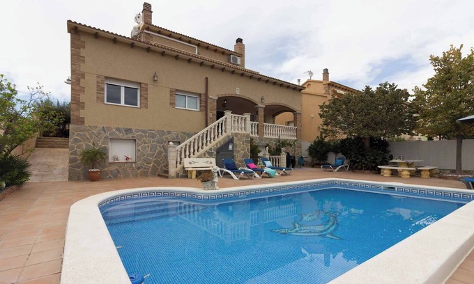 Roda de Bara House | Villa CanRoda - Piscina Privada, Vistas increibles, A/C