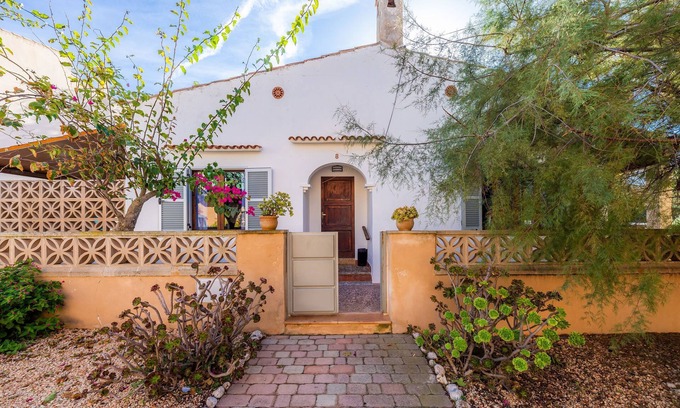 S'Illot-Cala Morlanda Villa | Villa 'Casa Morlanda ' with Private Terrace, Private Garden and Wi-Fi