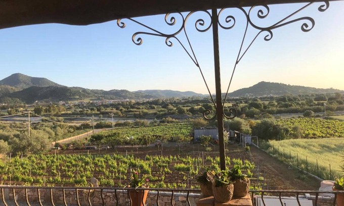 Cardedu Villa | Villa 'Casa Vacanze Perdupili' with Mountain View & Private Garden
