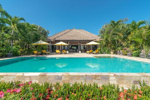 Lokapaksa Villa | Villa Cerah beachfront