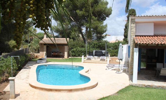 Manacor Villa | Villa-Chalet with private pool, POOLSIDE BARBECUE
