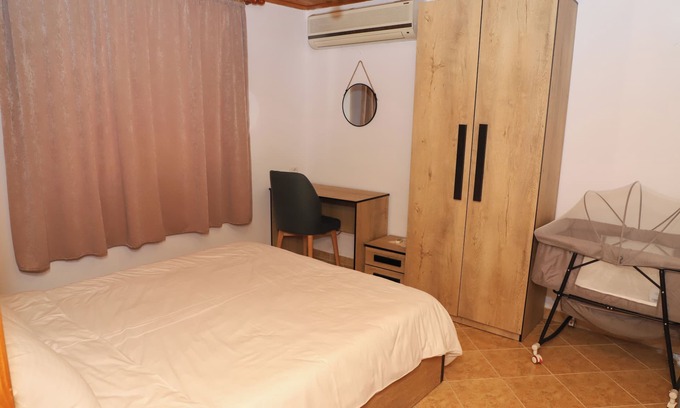 Berat Villa | Villa Citadel: Two Bedroom Old Villa In Berat Castle