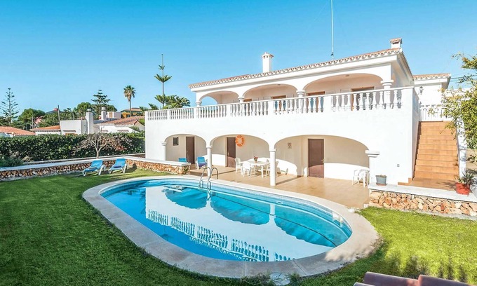 Punta Prima Villa | Villa close to beaches and waterpark