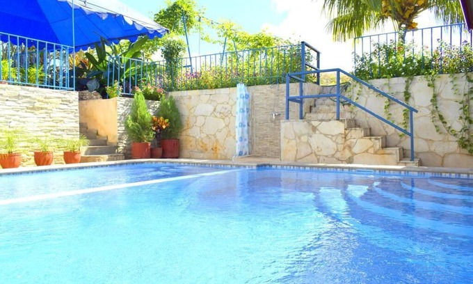 Plaza de la Revolucion Villa | VILLA COCO
