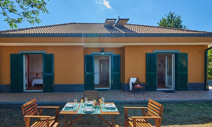 Sant'Alfio Villa | Villa Cocuzzolo - le Case dell'Etna - VILLA WITH PRIVATE POOL AND GARDEN