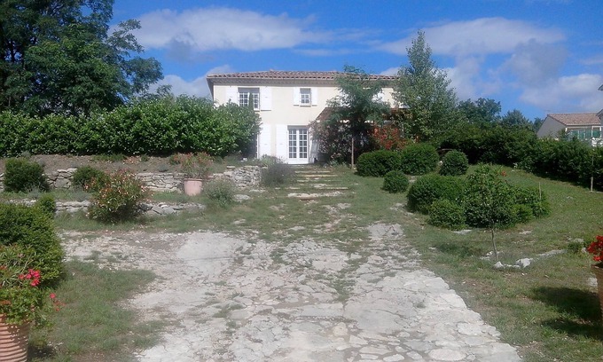 Lussas House | Villa Confort Avec Piscine - 6 Personnes - 2 sdb