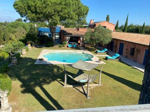 Palaja Villa | Villa d'exception à Palaja avec piscines intérieures et extérieures
