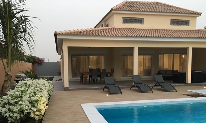 La Somone House | Villa de Prestige à 100 Mètres de L'océan