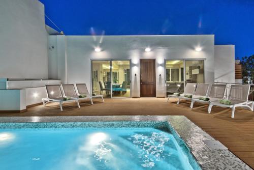 Santa Maria Estate Villa | Villa Dea - By Luxury Villas Malta