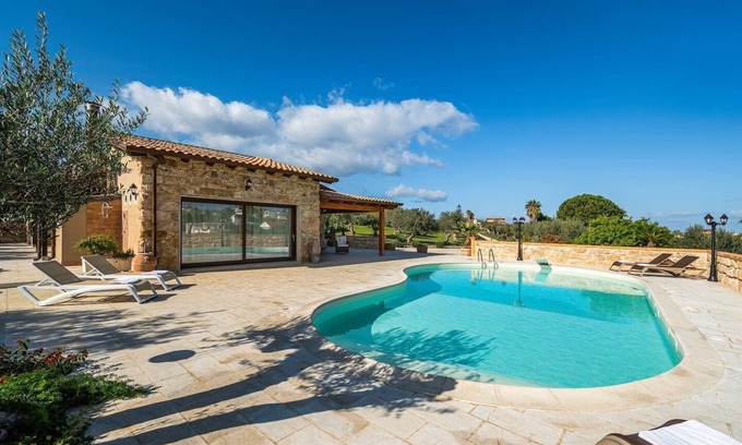 Alcamo Marina Villa | Villa DelMarmo: Salt Pool Amid Olives