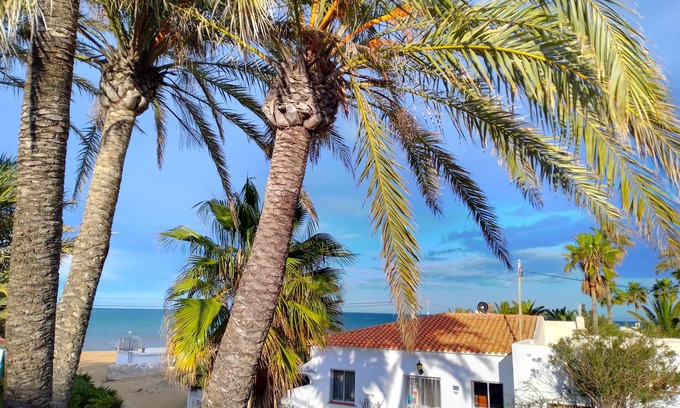 Denia House | Villa directly on the sandy beach in the beautiful coastal town of Denia.