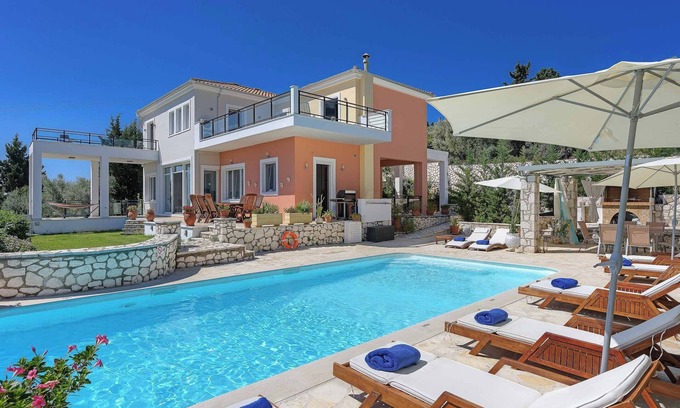 Katouna Villa | Villa Drepanou Bay - Premier Villa with Sea View, Luxurious & Modern Interiors