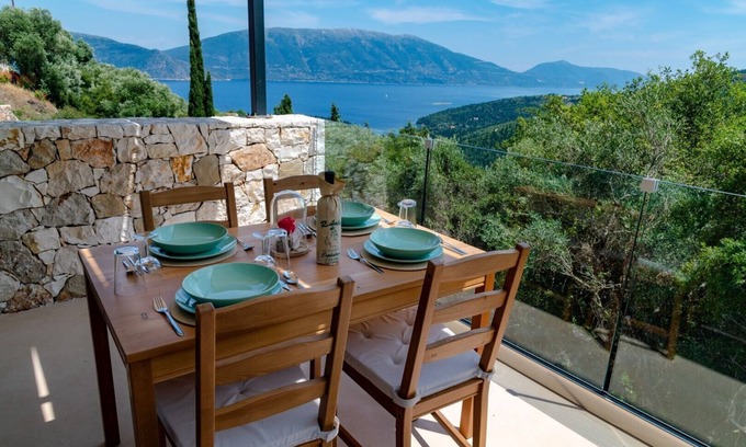 Chalikeri Villa | Villa Elizabeth with pool close to Fiskardo