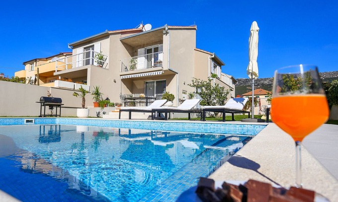 Kastela Villa | Villa Elysium - Beautiful House with heated swimming pool