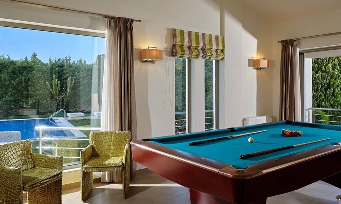 Heraklion Villa | Villa EverGreen | private pool , beautiful garden , Right in the middle of Crete