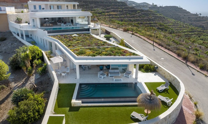 Torrox Costa Villa | Villa 'Exclusive One' with Private Pool, Wi-Fi and Air Conditioning