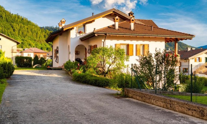 Castello Tesino Apartment | Villa Floris