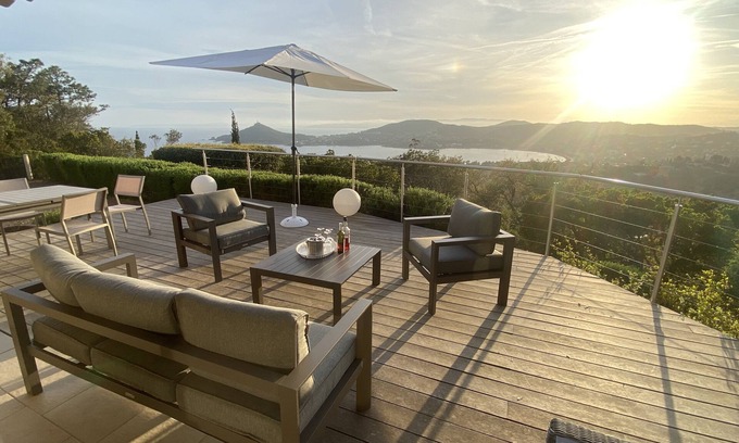 Antheor Villa | Villa for 10 people - swimming pool - 180° panoramic view - 5 air-conditioned bedrooms