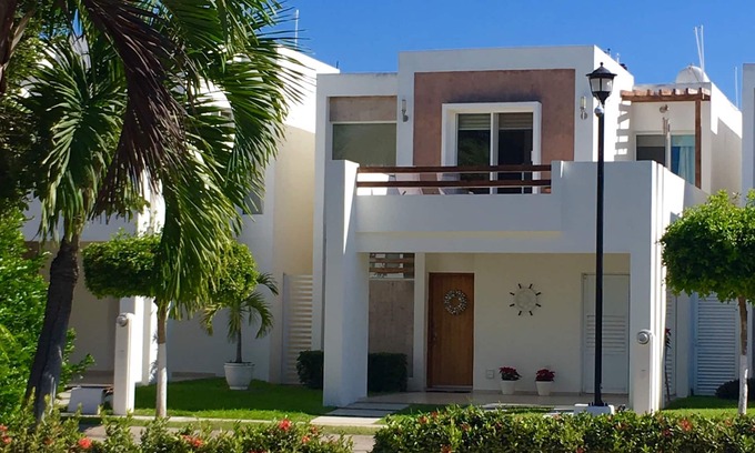 Marina Mazatlan House | Villa, Gated, Pool, Across from Ocean. Avail Fall '25 -Dec '26 xcpt Jan-Mar '26