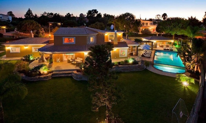 Lagoa e Carvoeiro Villa | Villa Gourmet - Everything you could need for a perfect holiday experience!