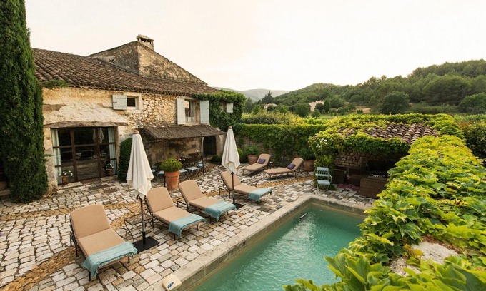 Menerbes Villa | Villa Grenache, La Bastide de Marie, Villa avec services