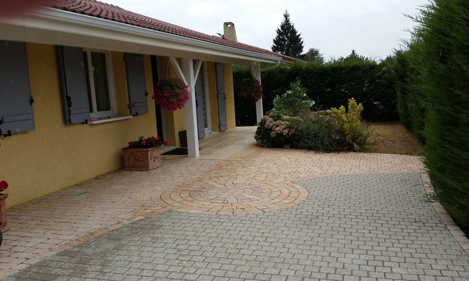 Beaurepaire Villa | VILLA HAUT DE GAME IN THE MIDDLE OF THE RHONE ALPES REGION
