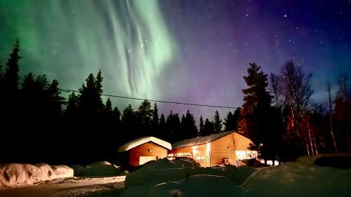 Yllasjarvi Villa | Villa Hellitä - big, private and great location