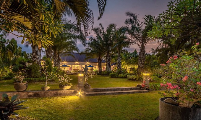 Dencarik Villa | Villa HI-KU-ME, Bali - Where Beauty and Artistry Unite in Harmony!