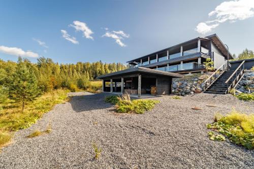 Ellivuori Villa | Villa Hirvi