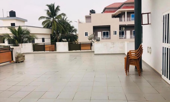 Abomey-Calavi Apartment | Villa ILLEMI avec un salon luxueux et des chambres somptueuses climatisées-ventilées sise à Abomey-Calavi