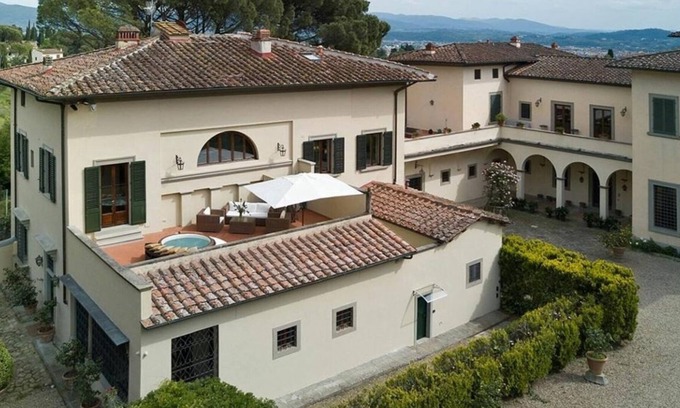 Le Cure Villa | Villa in Florence with 7 bedrooms sleeps 12
