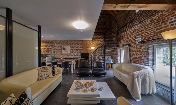 Mesch House | Villa in Mesch with Garden