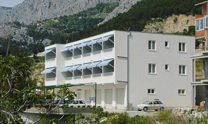 Omis Apartment | Villa in Nemira with Sea Views and Hiking