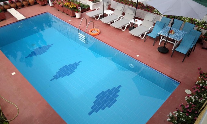 Panorama Villa | Villa in Panorama, Thessaloniki, with a swimming pool. Host: Mr. George