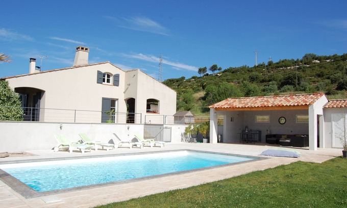 Gardanne Villa | Villa in the countryside with swimming pool near Aix en Provence